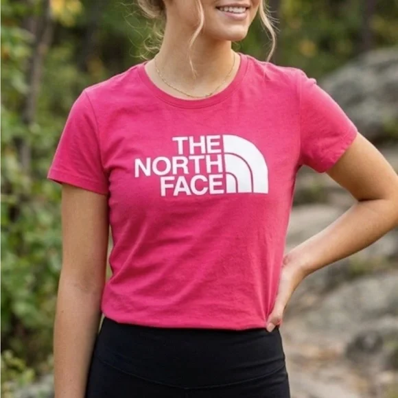 🌺 The North Face Half Dome T-Shirt 🌺 - Picture 2 of 3